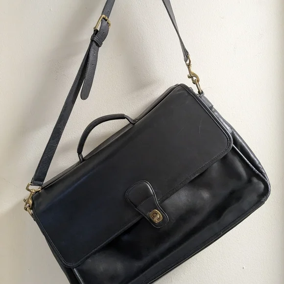 Coach Vintage 1997 G7S-0524 Black Leather Briefcase/Messenger Bag - Picture 4 of 14